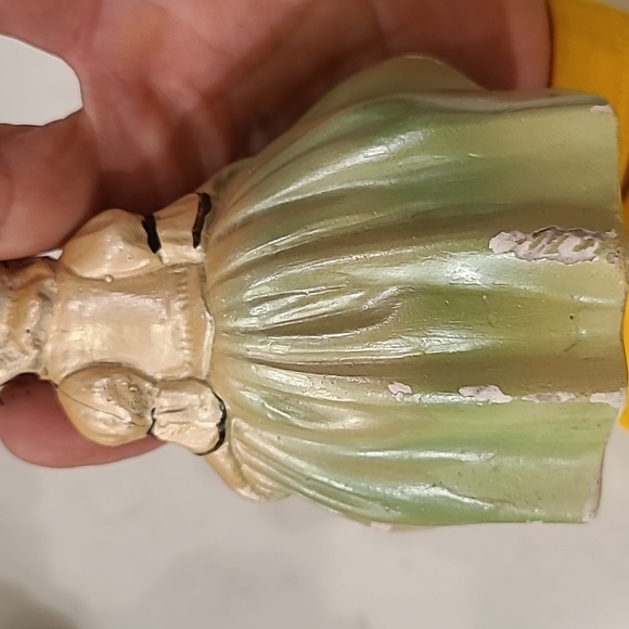 Vintage Chalkware lady - Picture 4 of 4